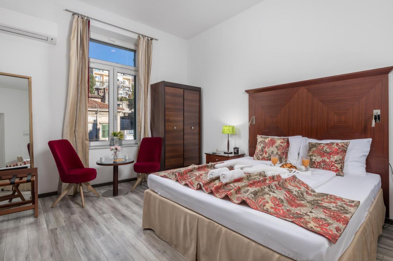 Continentale Appartement Rijeka Buitenkant foto