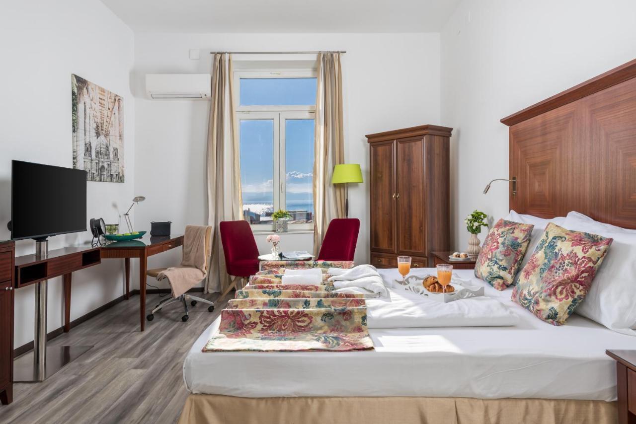 Continentale Appartement Rijeka Buitenkant foto