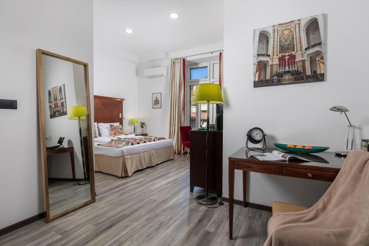 Continentale Appartement Rijeka Buitenkant foto