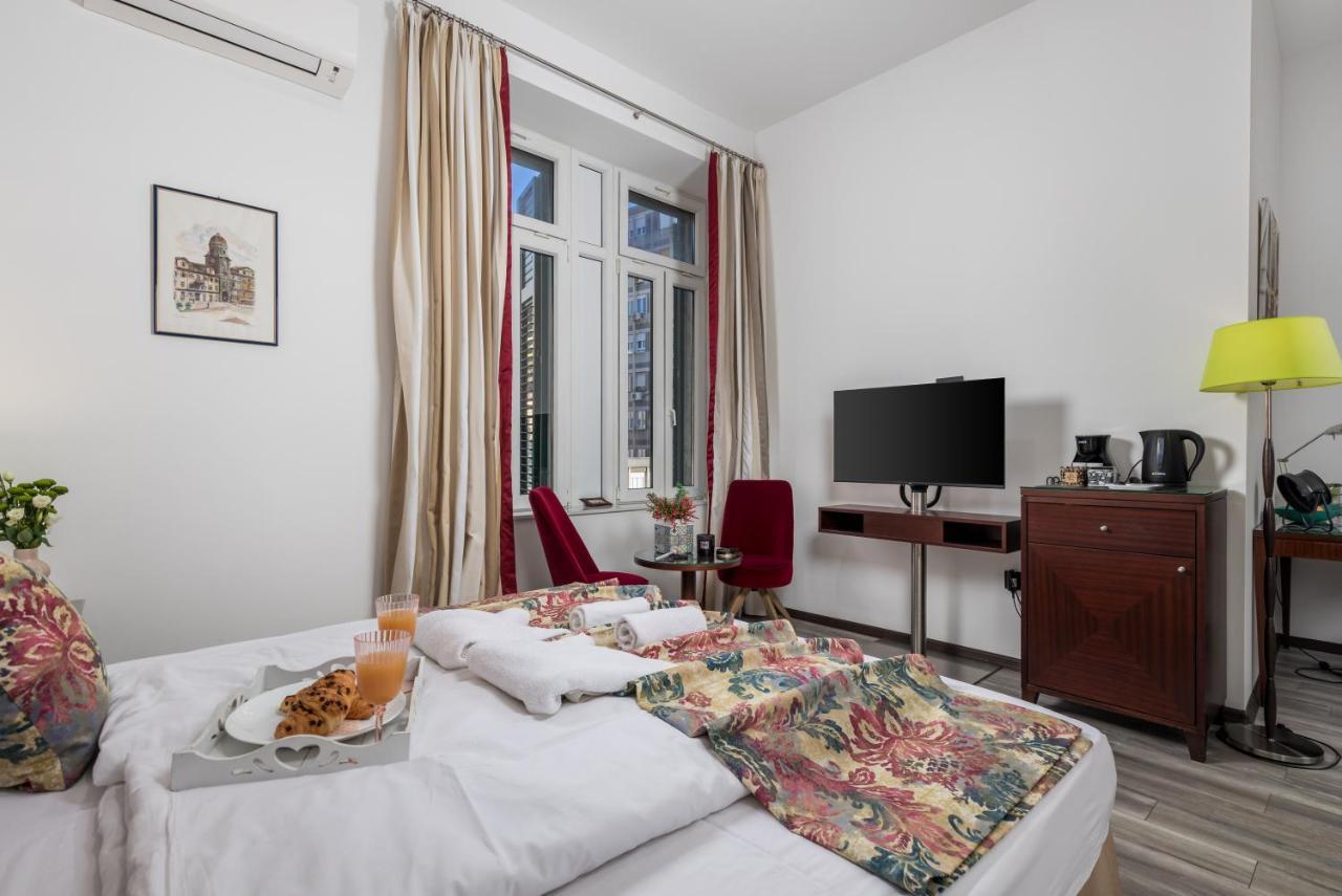 Continentale Appartement Rijeka Buitenkant foto